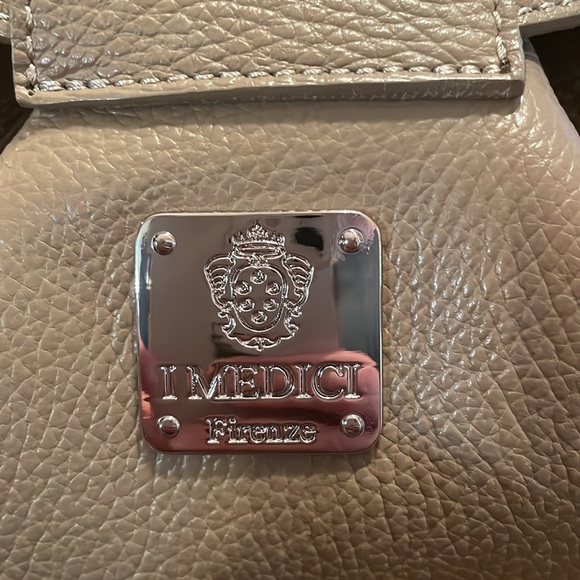 I Medici Firenze Italian Pebbled Leather Backpack Purse  Beige EUC - Picture 2 of 8